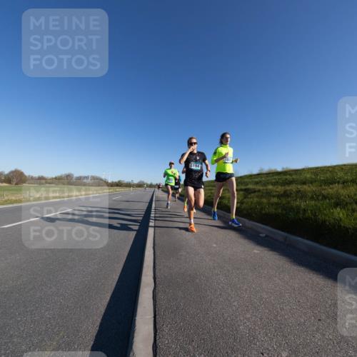 06.04.2025 - 44. Internationalen Wilhelmsburger Insellauf Michael Strokosch http://msf.ph/oto/7625169 06.04.2025 09:17:09 Laufen 5194 meine-sportfotos.de