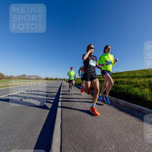 06.04.2025 - 44. Internationalen Wilhelmsburger Insellauf Michael Strokosch http://msf.ph/oto/7625174 06.04.2025 09:17:09 Laufen 3184, 5001, 5194 meine-sportfotos.de