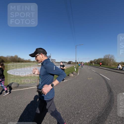06.04.2025 - 44. Internationalen Wilhelmsburger Insellauf Michael Strokosch http://msf.ph/oto/7625214 06.04.2025 10:13:04 Laufen  meine-sportfotos.de