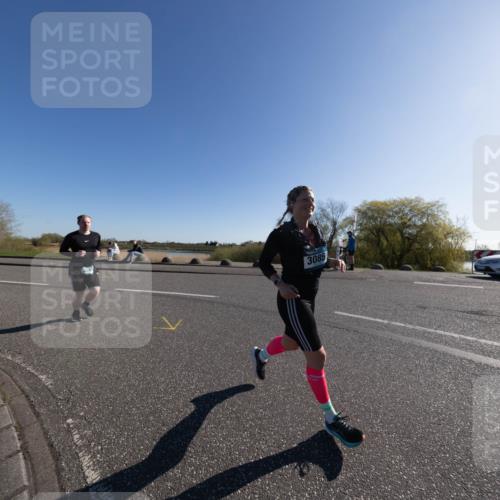 06.04.2025 - 44. Internationalen Wilhelmsburger Insellauf Michael Strokosch http://msf.ph/oto/7625231 06.04.2025 10:13:14 Laufen 3085 meine-sportfotos.de