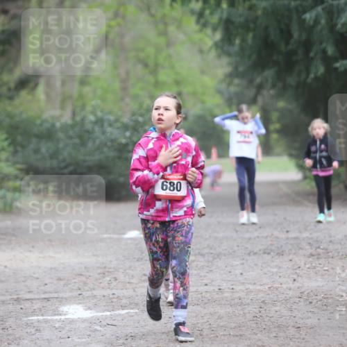 13.04.2025 - Hammer Lauf Jannik Wohlers http://msf.ph/oto/7626036 13.04.2025 08:23:18 Laufen 680, 794 meine-sportfotos.de
