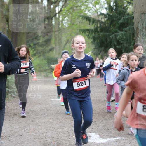 13.04.2025 - Hammer Lauf Jannik Wohlers http://msf.ph/oto/7626193 13.04.2025 08:22:34 Laufen 798, 15, 924, 919, 14, 886 meine-sportfotos.de