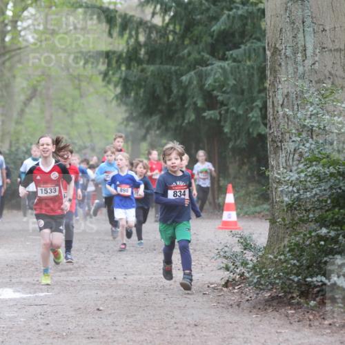 13.04.2025 - Hammer Lauf Jannik Wohlers http://msf.ph/oto/7626519 13.04.2025 08:21:13 Laufen 1322, 1441, 1533, 898, 834 meine-sportfotos.de