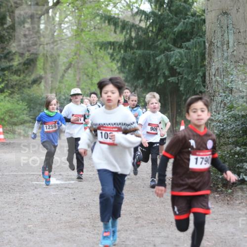 13.04.2025 - Hammer Lauf Jannik Wohlers http://msf.ph/oto/7626658 13.04.2025 08:20:42 Laufen 1259, 103, 909, 1790 meine-sportfotos.de
