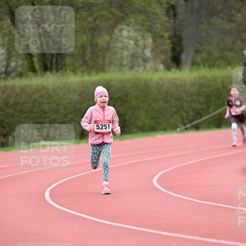 13.04.2025 - Hammer Lauf Dr. Thomas Lammeyer http://msf.ph/oto/7626819 13.04.2025 09:01:43 Laufen 5251 meine-sportfotos.de