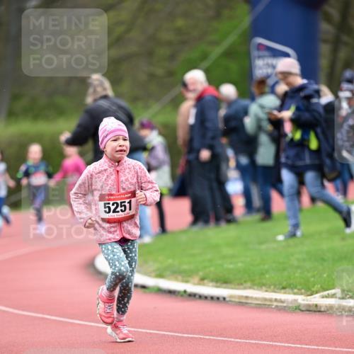 13.04.2025 - Hammer Lauf Dr. Thomas Lammeyer http://msf.ph/oto/7626833 13.04.2025 09:01:46 Laufen 15, 5251 meine-sportfotos.de