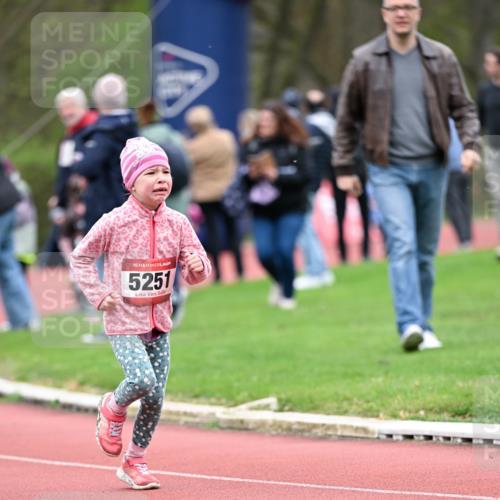 13.04.2025 - Hammer Lauf Dr. Thomas Lammeyer http://msf.ph/oto/7626839 13.04.2025 09:01:46 Laufen 15, 5251 meine-sportfotos.de
