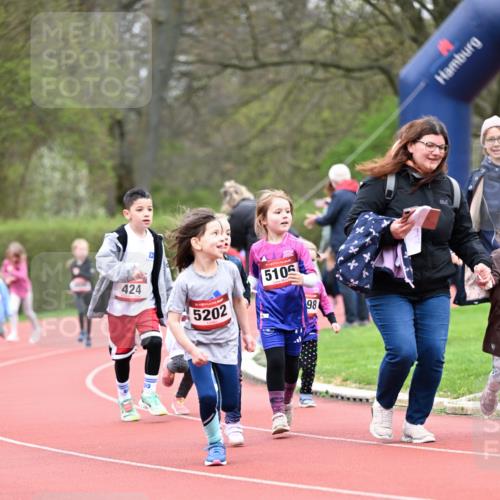 13.04.2025 - Hammer Lauf Dr. Thomas Lammeyer http://msf.ph/oto/7626896 13.04.2025 09:01:55 Laufen 424, 5202, 5105, 98 meine-sportfotos.de