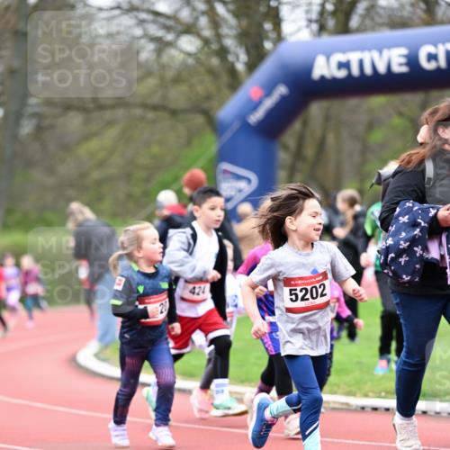 13.04.2025 - Hammer Lauf Dr. Thomas Lammeyer http://msf.ph/oto/7626906 13.04.2025 09:01:56 Laufen 424, 15, 5202 meine-sportfotos.de