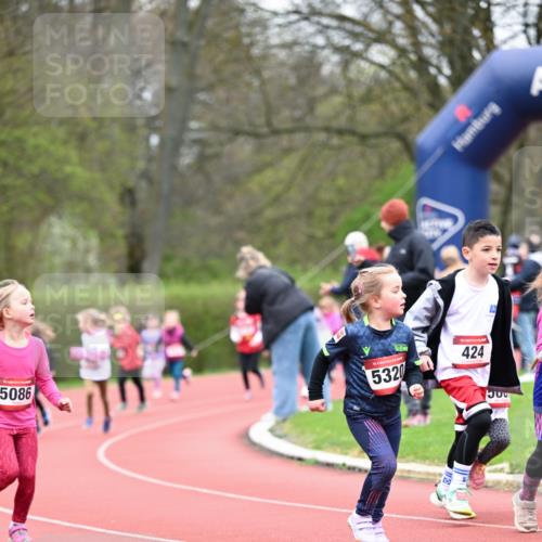 13.04.2025 - Hammer Lauf Dr. Thomas Lammeyer http://msf.ph/oto/7626907 13.04.2025 09:01:56 Laufen 5086, 15, 5320, 424, 300 meine-sportfotos.de