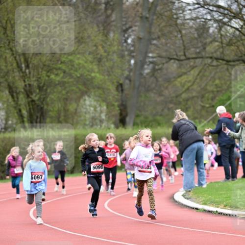 13.04.2025 - Hammer Lauf Dr. Thomas Lammeyer http://msf.ph/oto/7626932 13.04.2025 09:02:00 Laufen 5096 meine-sportfotos.de