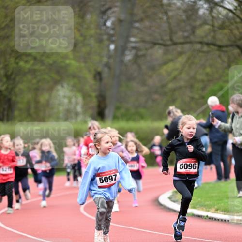 13.04.2025 - Hammer Lauf Dr. Thomas Lammeyer http://msf.ph/oto/7626950 13.04.2025 09:02:02 Laufen 15, 5097, 5096 meine-sportfotos.de