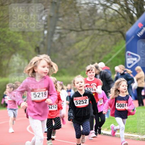 13.04.2025 - Hammer Lauf Dr. Thomas Lammeyer http://msf.ph/oto/7626979 13.04.2025 09:02:05 Laufen 5219, 5212, 531, 15, 5252, 03, 15, 5001 meine-sportfotos.de