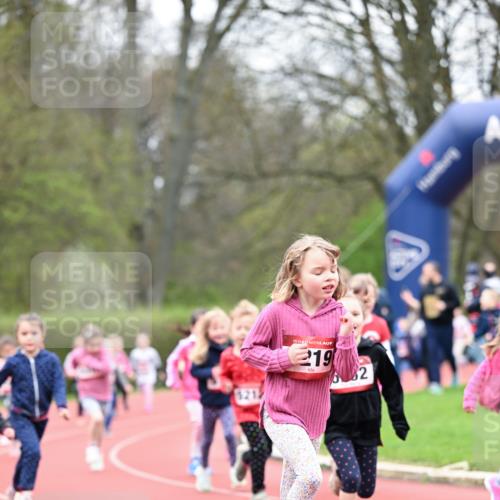 13.04.2025 - Hammer Lauf Dr. Thomas Lammeyer http://msf.ph/oto/7626982 13.04.2025 09:02:06 Laufen 130, 5212, 15, 19, 2 meine-sportfotos.de