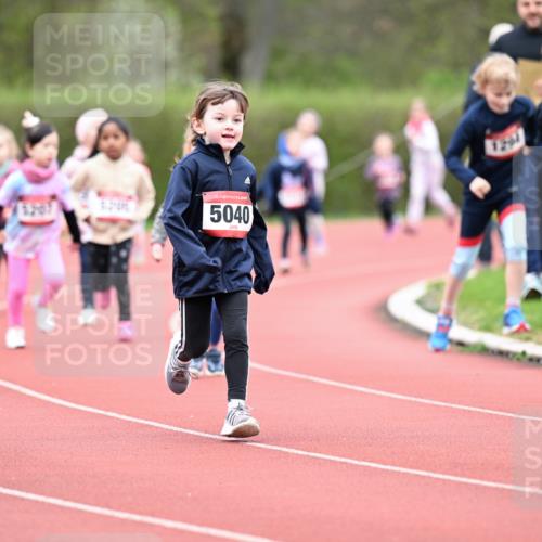 13.04.2025 - Hammer Lauf Dr. Thomas Lammeyer http://msf.ph/oto/7627006 13.04.2025 09:02:11 Laufen 75307, 15, 5040, 1291 meine-sportfotos.de
