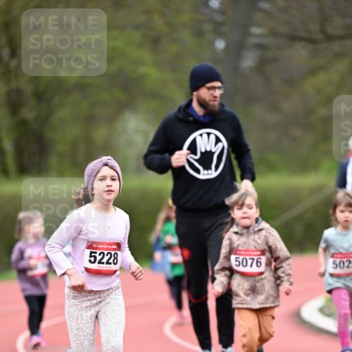 13.04.2025 - Hammer Lauf Dr. Thomas Lammeyer http://msf.ph/oto/7627086 13.04.2025 09:02:22 Laufen 15, 5228, 5076, 502 meine-sportfotos.de