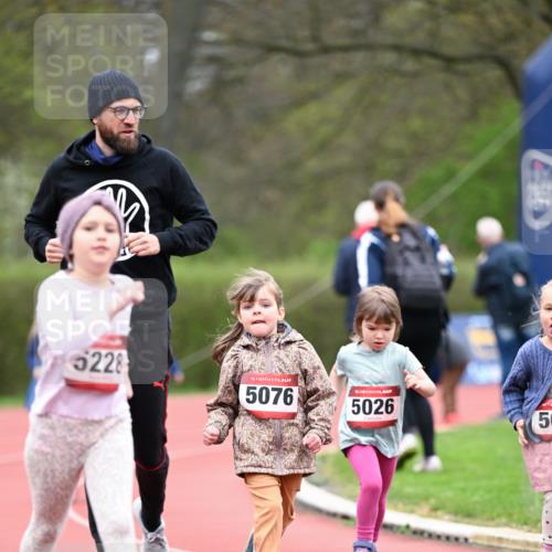 13.04.2025 - Hammer Lauf Dr. Thomas Lammeyer http://msf.ph/oto/7627089 13.04.2025 09:02:22 Laufen 5228, 15, 5076, 5026, 50 meine-sportfotos.de