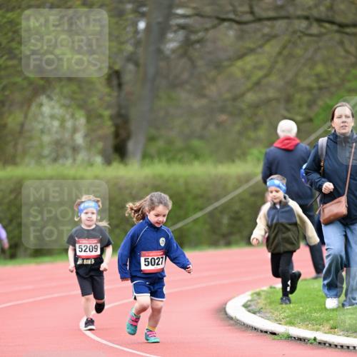 13.04.2025 - Hammer Lauf Dr. Thomas Lammeyer http://msf.ph/oto/7627170 13.04.2025 09:02:32 Laufen 5209, 5, 5027 meine-sportfotos.de