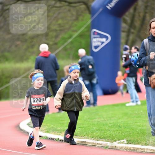 13.04.2025 - Hammer Lauf Dr. Thomas Lammeyer http://msf.ph/oto/7627190 13.04.2025 09:02:35 Laufen 15, 5209, 5 meine-sportfotos.de