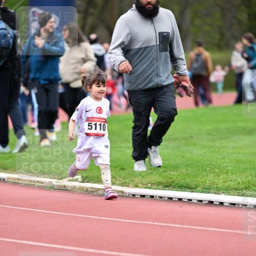 13.04.2025 - Hammer Lauf Dr. Thomas Lammeyer http://msf.ph/oto/7627297 13.04.2025 09:02:50 Laufen 15, 5110 meine-sportfotos.de