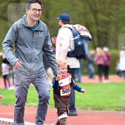 13.04.2025 - Hammer Lauf Dr. Thomas Lammeyer http://msf.ph/oto/7627931 13.04.2025 09:11:02 Laufen 12, 15, 505 meine-sportfotos.de