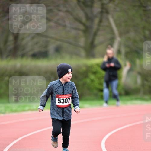 13.04.2025 - Hammer Lauf Dr. Thomas Lammeyer http://msf.ph/oto/7628035 13.04.2025 09:11:33 Laufen 15, 5307 meine-sportfotos.de