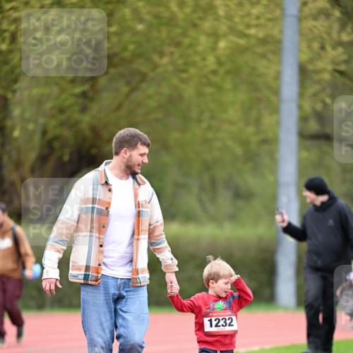 13.04.2025 - Hammer Lauf Dr. Thomas Lammeyer http://msf.ph/oto/7628139 13.04.2025 09:11:57 Laufen 15, 1232 meine-sportfotos.de