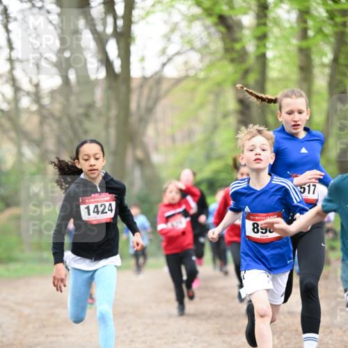 13.04.2025 - Hammer Lauf Dr. Thomas Lammeyer http://msf.ph/oto/7629254 13.04.2025 09:23:12 Laufen 15, 1424, 15, 898, 517 meine-sportfotos.de