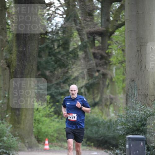 13.04.2025 - Hammer Lauf Jannik Wohlers http://msf.ph/oto/7631876 13.04.2025 10:28:44 Laufen 1797 meine-sportfotos.de