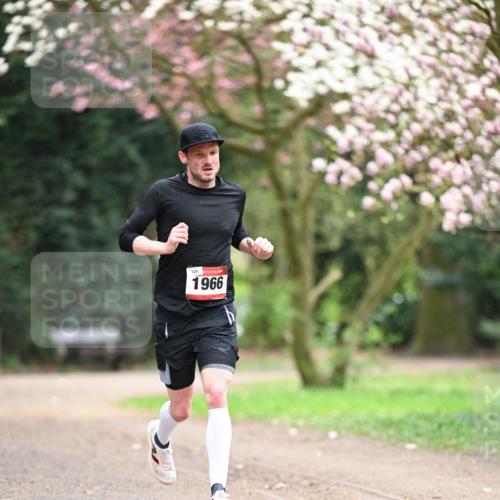 13.04.2025 - Hammer Lauf Dr. Thomas Lammeyer http://msf.ph/oto/7635237 13.04.2025 10:04:16 Laufen 120, 1966 meine-sportfotos.de