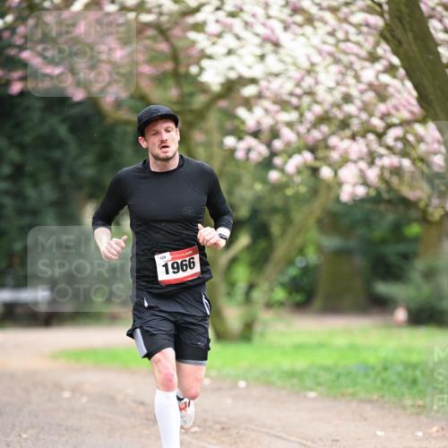 13.04.2025 - Hammer Lauf Dr. Thomas Lammeyer http://msf.ph/oto/7635249 13.04.2025 10:04:17 Laufen 120, 1966 meine-sportfotos.de