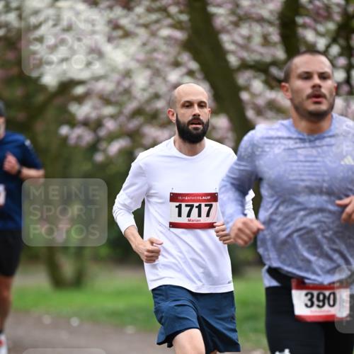 13.04.2025 - Hammer Lauf Dr. Thomas Lammeyer http://msf.ph/oto/7638447 13.04.2025 10:07:19 Laufen 15, 1717, 217, 390 meine-sportfotos.de