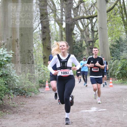 13.04.2025 - Hammer Lauf Jannik Wohlers http://msf.ph/oto/7638672 13.04.2025 10:09:32 Laufen 1097, 1096 meine-sportfotos.de