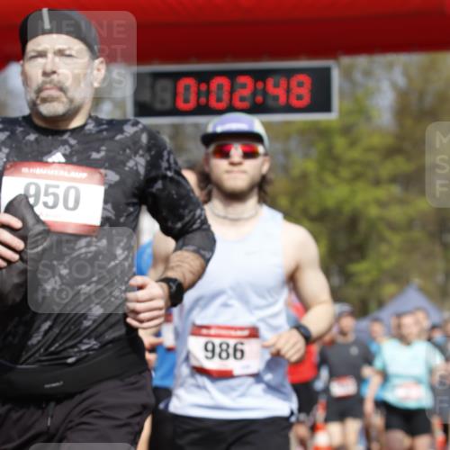 13.04.2025 - Hammer Lauf A. Gomolzig http://msf.ph/oto/7642232 13.04.2025 11:02:48 Ziel 1, 6, 11, 15, 161, 178, 218, 221, 232, 273, 322, 468, 514, 532, 654, 693, 704, 874, 950, 980, 986, 1049, 1258, 1784, 1896, 1898, 1899, 1900, 1930, 1951, 1953, 1954, 1989 meine-sportfotos.de