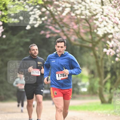 13.04.2025 - Hammer Lauf Dr. Thomas Lammeyer http://msf.ph/oto/7642555 13.04.2025 10:11:56 Laufen 1748, 15, 1782 meine-sportfotos.de