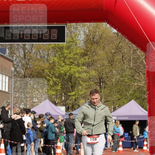 13.04.2025 - Hammer Lauf A. Gomolzig http://msf.ph/oto/7643692 13.04.2025 10:46:27 Ziel 156, 853, 1827 meine-sportfotos.de