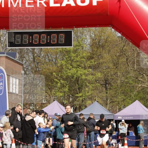 13.04.2025 - Hammer Lauf A. Gomolzig http://msf.ph/oto/7643722 13.04.2025 10:46:07 Ziel 431, 676 meine-sportfotos.de