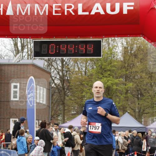 13.04.2025 - Hammer Lauf A. Gomolzig http://msf.ph/oto/7645526 13.04.2025 10:30:44 Ziel 1077, 1797 meine-sportfotos.de