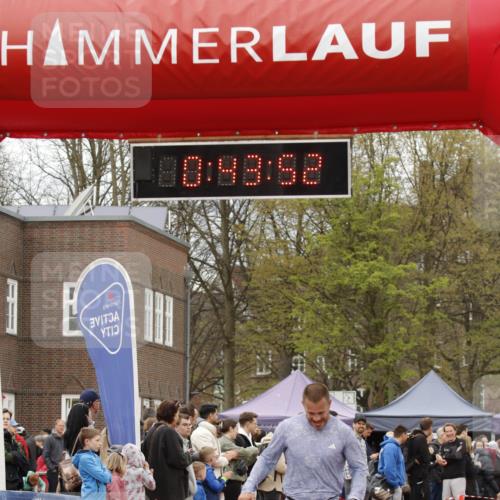 13.04.2025 - Hammer Lauf A. Gomolzig http://msf.ph/oto/7645705 13.04.2025 10:29:52 Ziel 390, 1066 meine-sportfotos.de