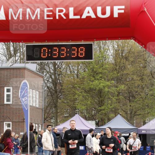 13.04.2025 - Hammer Lauf A. Gomolzig http://msf.ph/oto/7646839 13.04.2025 10:19:38 Ziel 415, 664, 665 meine-sportfotos.de