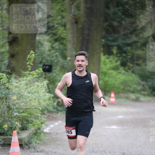 13.04.2025 - Hammer Lauf Jannik Wohlers http://msf.ph/oto/7650419 13.04.2025 10:03:51 Laufen 565 meine-sportfotos.de