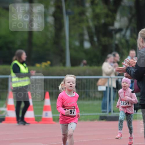 13.04.2025 - Hammer Lauf A. Gomolzig http://msf.ph/oto/7654691 13.04.2025 09:01:52 Ziel  meine-sportfotos.de