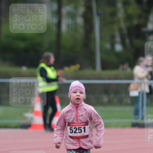 13.04.2025 - Hammer Lauf A. Gomolzig http://msf.ph/oto/7654699 13.04.2025 09:01:56 Ziel  meine-sportfotos.de