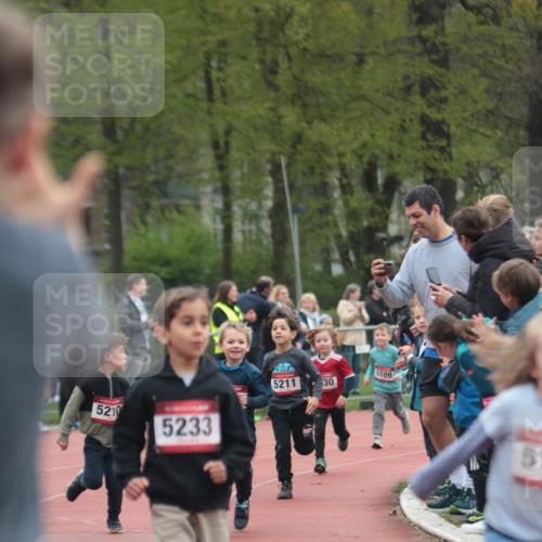 13.04.2025 - Hammer Lauf A. Gomolzig http://msf.ph/oto/7655092 13.04.2025 09:10:30 Ziel  meine-sportfotos.de