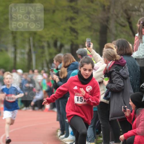 13.04.2025 - Hammer Lauf A. Gomolzig http://msf.ph/oto/7655590 13.04.2025 09:23:36 Ziel 531, 541, 629, 834, 890, 892, 898, 933, 952, 985, 1159, 1242, 1332, 1358, 1420, 1435, 1439, 1514, 1520, 1545, 1620, 1622, 1625, 1909 meine-sportfotos.de