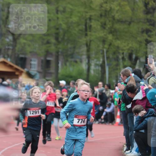 13.04.2025 - Hammer Lauf A. Gomolzig http://msf.ph/oto/7655676 13.04.2025 09:24:06 Ziel 358, 774, 811, 827, 869, 1291, 1370, 1415, 1493, 1512, 1519, 1523, 1535, 1823, 1856 meine-sportfotos.de