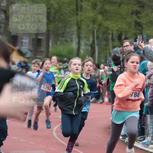 13.04.2025 - Hammer Lauf A. Gomolzig http://msf.ph/oto/7655789 13.04.2025 09:24:48 Ziel 403, 612, 814, 845, 918, 1026, 1052, 1062, 1169, 1186, 1292, 1311, 1316, 1367, 1406, 1446, 1475, 1477, 1484, 1490, 1506, 1513, 1516, 1524, 1525, 1526, 1549, 1550, 1721, 1754, 1773, 1821 meine-sportfotos.de