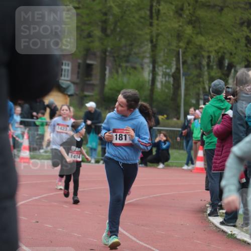 13.04.2025 - Hammer Lauf A. Gomolzig http://msf.ph/oto/7655958 13.04.2025 09:25:55 Ziel 640, 803, 805, 809, 921, 1240, 1250, 1315, 1414, 1423, 1811 meine-sportfotos.de