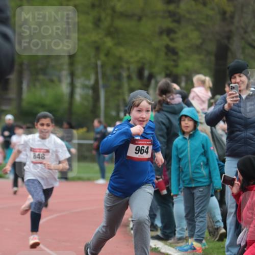 13.04.2025 - Hammer Lauf A. Gomolzig http://msf.ph/oto/7655982 13.04.2025 09:26:07 Ziel 836, 848, 854, 865, 934, 942, 964, 1320, 1448, 1456, 1710 meine-sportfotos.de