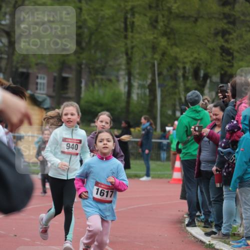 13.04.2025 - Hammer Lauf A. Gomolzig http://msf.ph/oto/7656006 13.04.2025 09:26:17 Ziel 802, 835, 842, 940, 1015, 1355, 1617, 1713, 1724, 1825 meine-sportfotos.de
